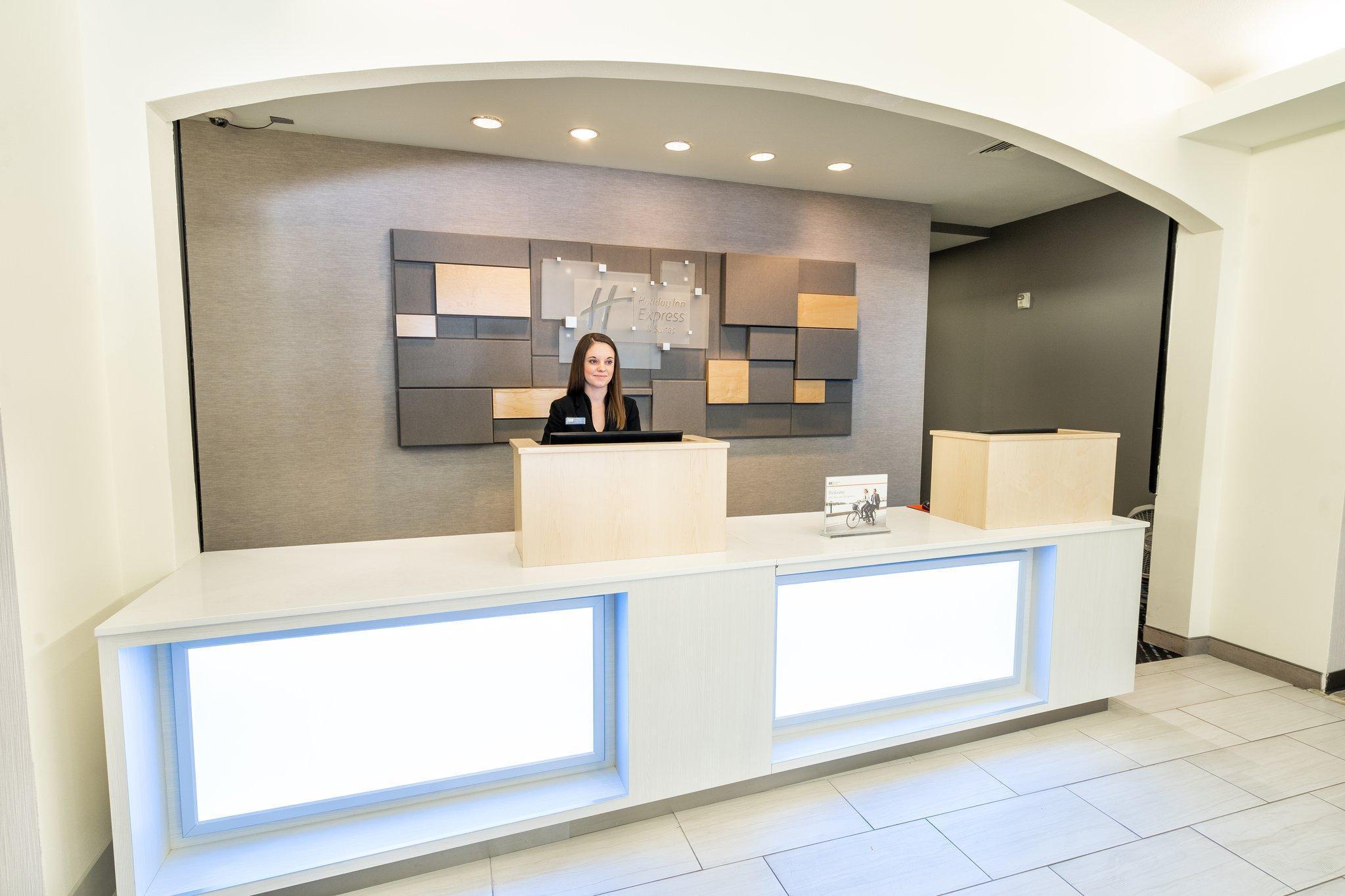 Holiday Inn Express & Suites Las Vegas Sw Springvalley By Ihg Exterior foto
